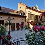 Red Lion Pub & Szentendre