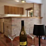 Aparthotel Red Lion Pub & 3*