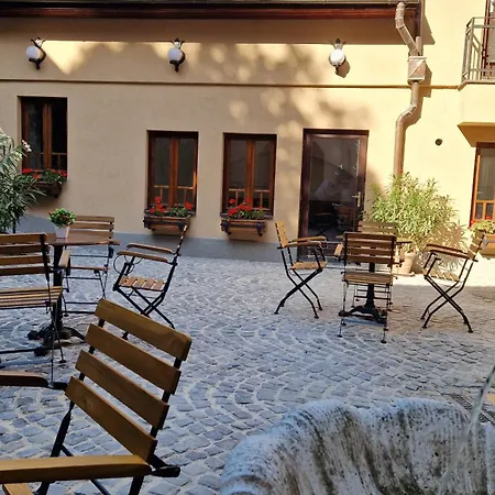 Red Lion Pub & Hotel apartamentowy Szentendre