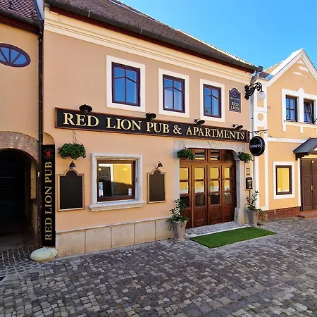 Red Lion Pub & Szentendre