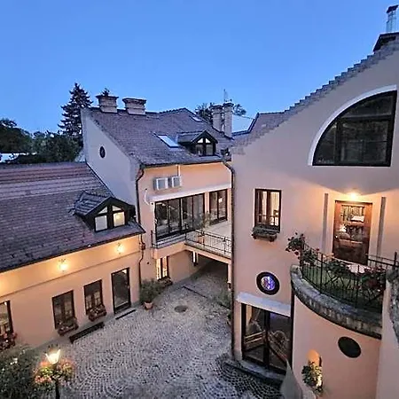 Red Lion Pub & Szentendre