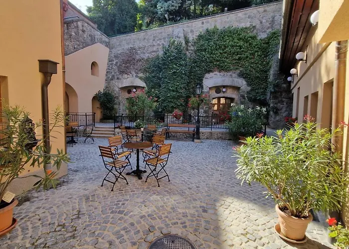 Red Lion Pub & Szentendre