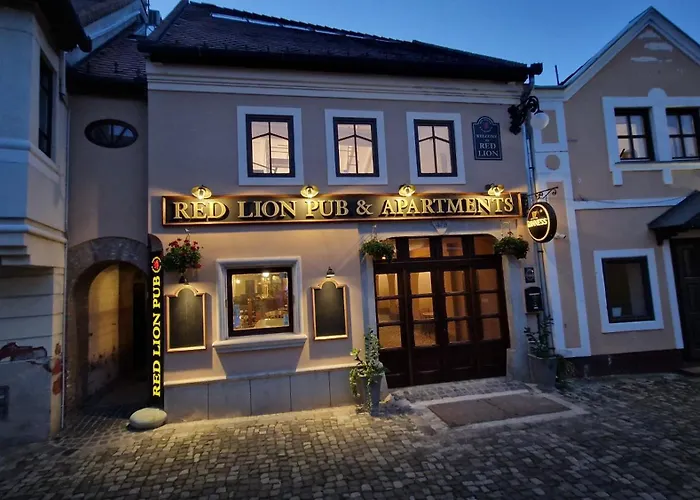 Red Lion Pub &